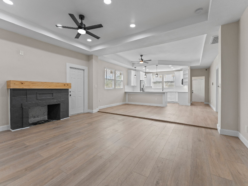 2909 N 21st St - Photo 4 of 20