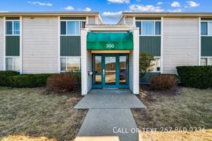 featured image of 200 College Park Dr #208