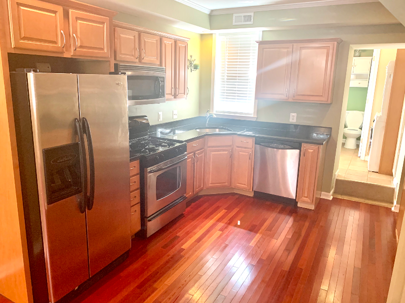 408 S Washington St - Photo 3 of 14