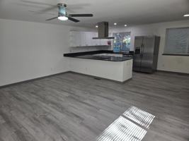 featured image of 4423 Pine Ave Ne #4423