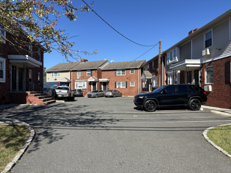 616 Mill St #2 - Photo 3 of 11