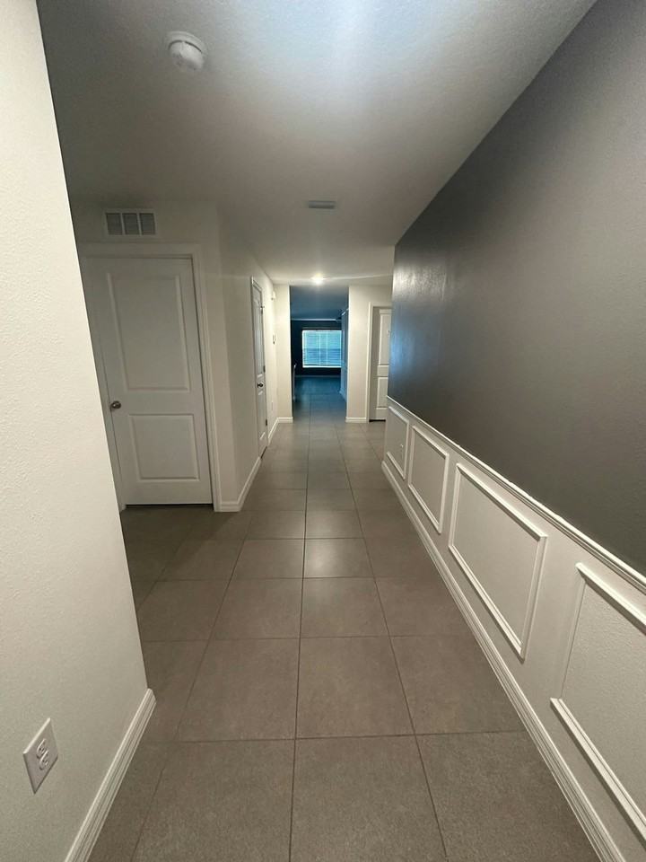 1115 Swaying Sawgrass Ave - Photo 2 of 28