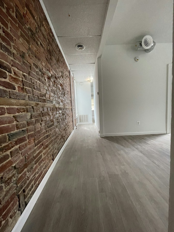 1510 Light Street, Unit 2C - Photo 2 of 15