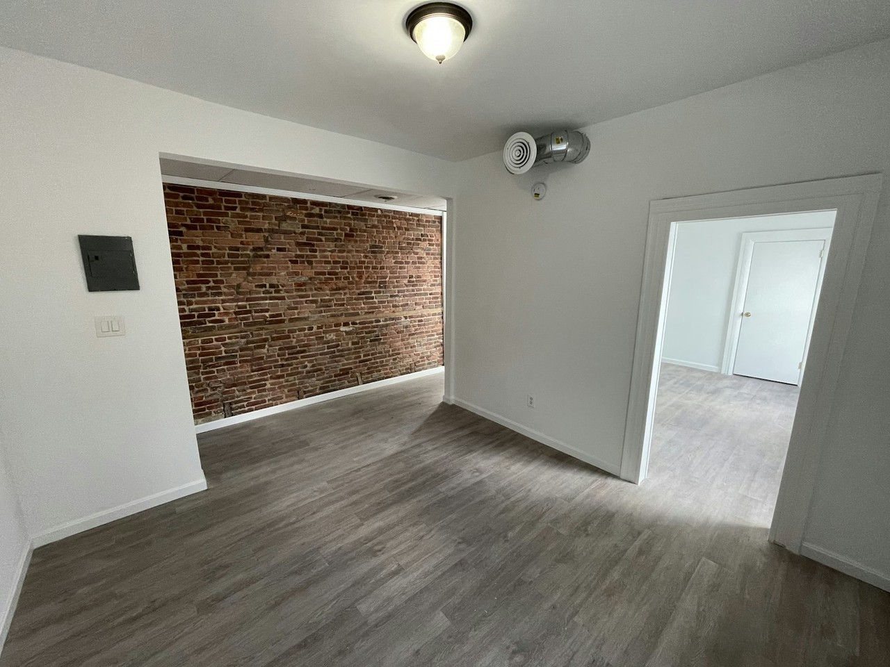 1510 Light Street, Unit 2C - Photo 3 of 15