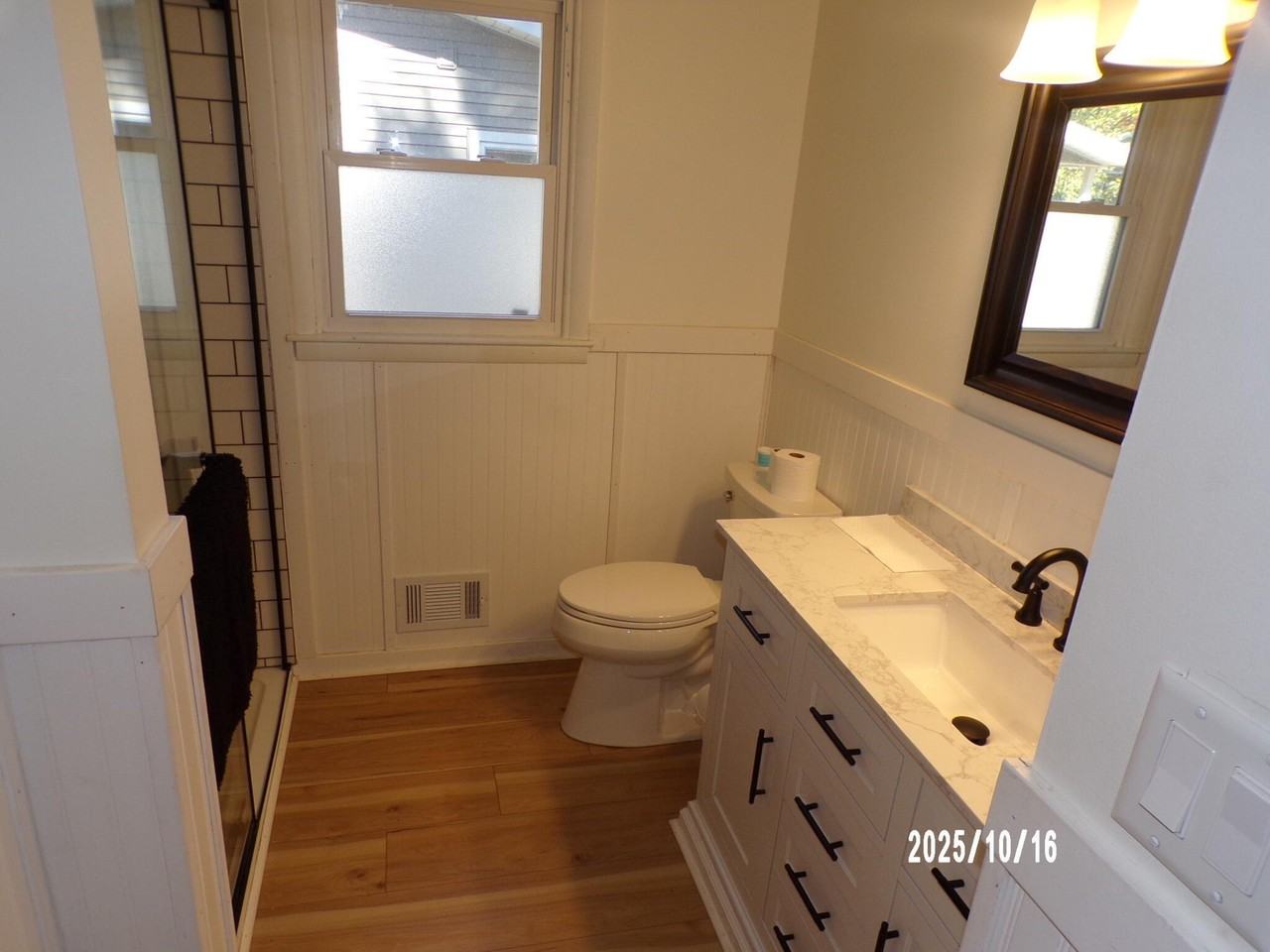 210 N Division St - Photo 7 of 13