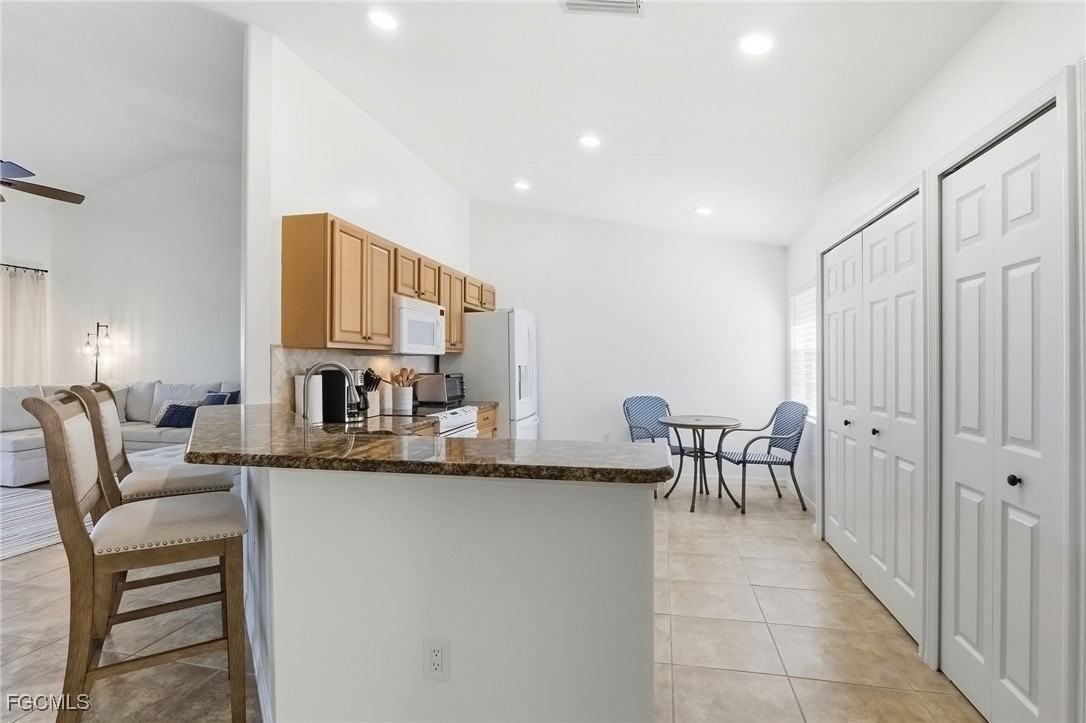 11029 Mill Creek Way #405 - Photo 5 of 29