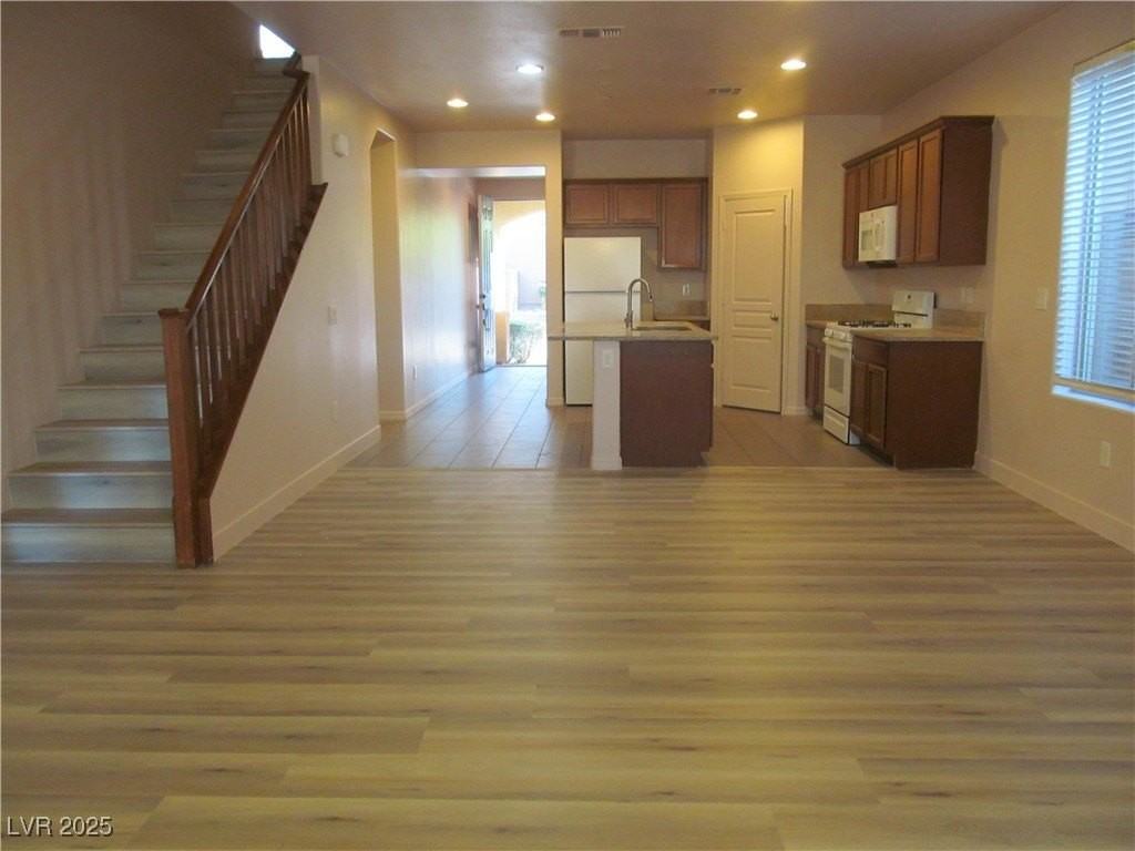 7622 Canyon Diablo Rd - Photo 6 of 39