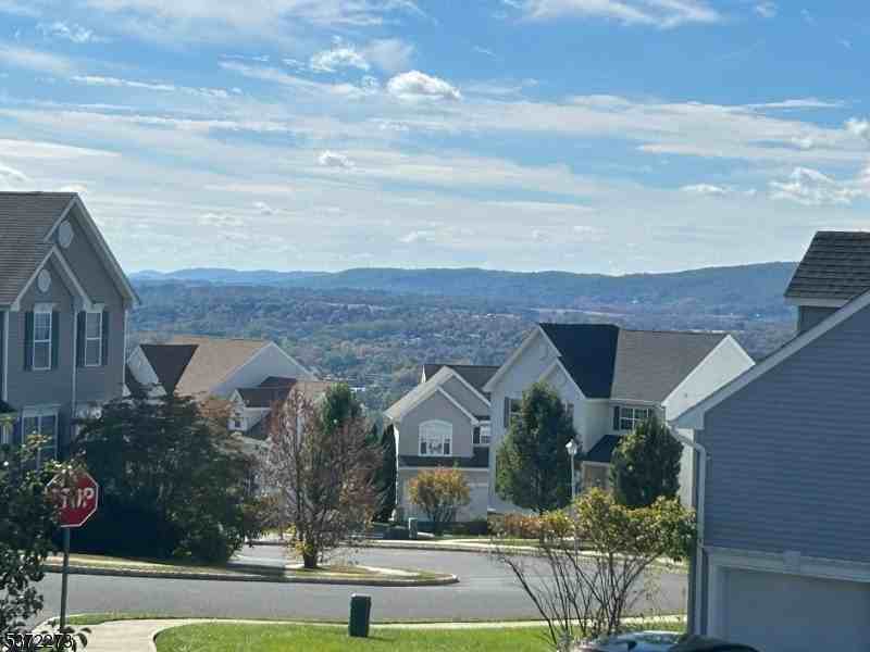 133 Sowers Dr - Photo 3 of 24