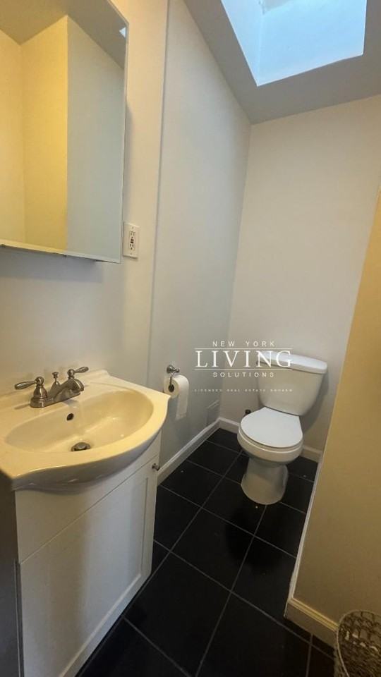 18 Cornelia Street - Photo 6 of 10