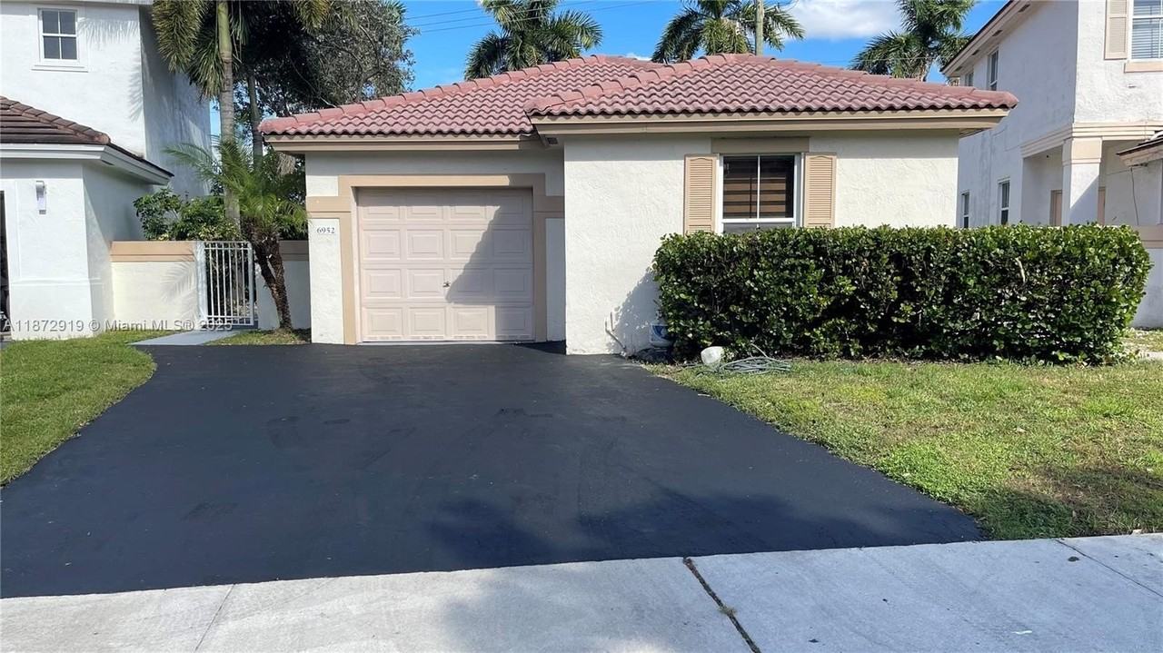 6952 Sw 148th Ln - Photo 6 of 50