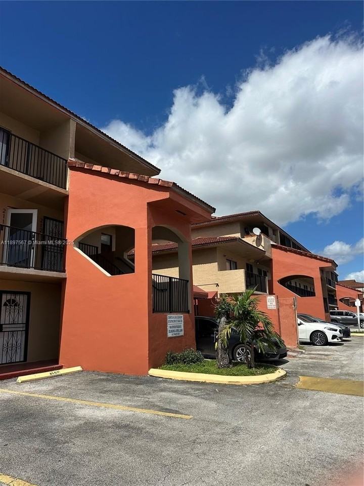 2301 W 60th St #A211 - Photo 2 of 29