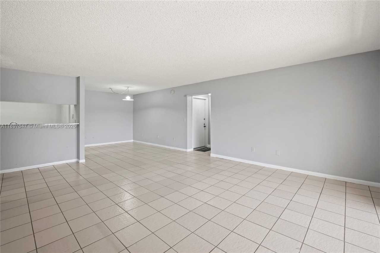 8530 Sw 149th Ave #906 - Photo 6 of 20