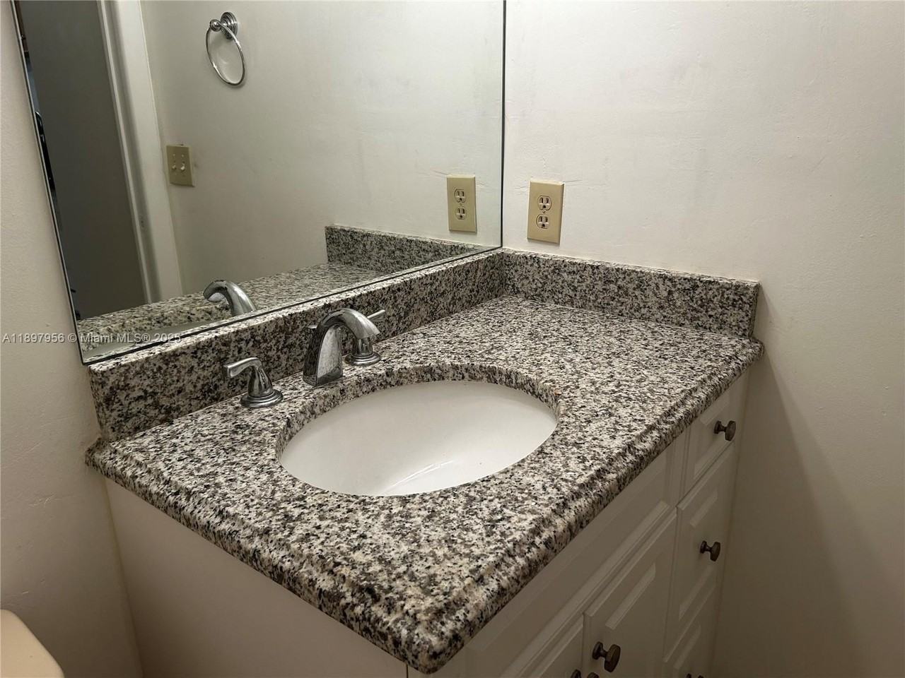 10855 Sw 112th Ave #311 - Photo 5 of 17