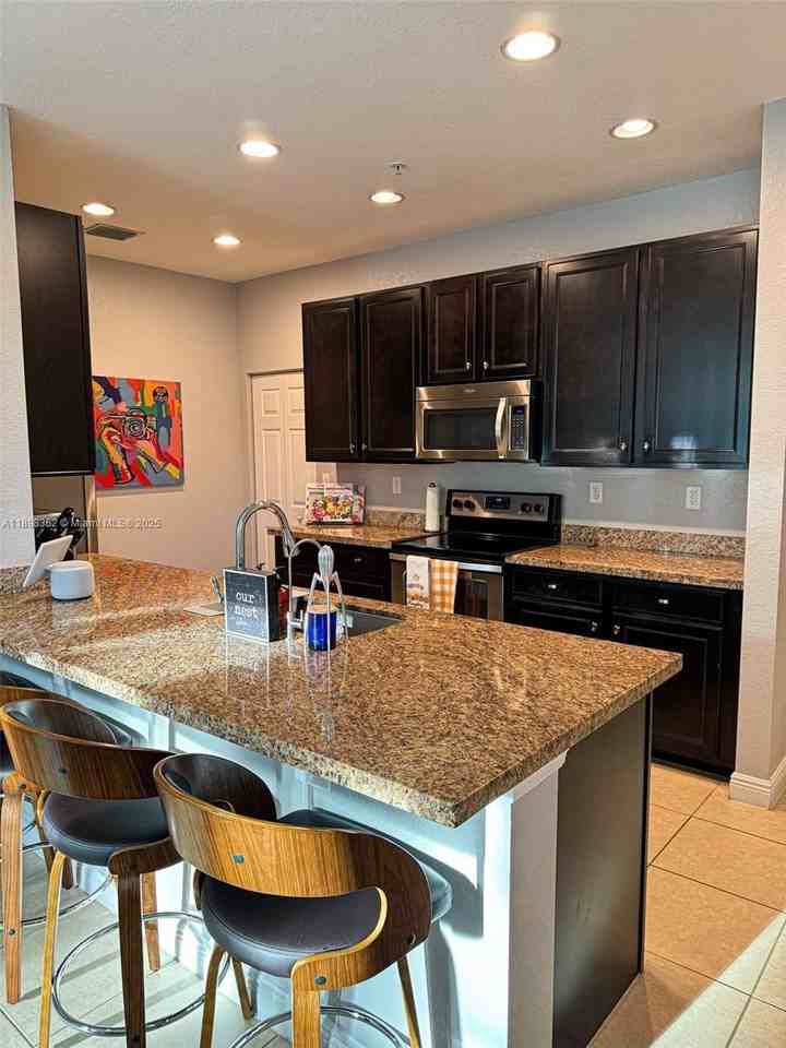 1006 Sw 147th Ave #10601 - Photo 5 of 38