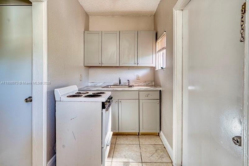 2378 Nw 60th St #D - Photo 4 of 16