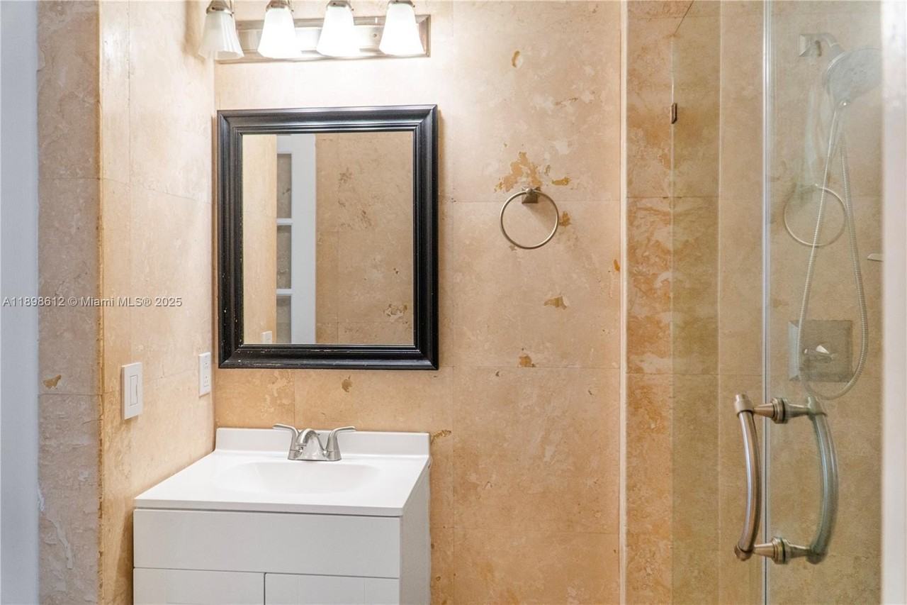 21533 Sw 87th Ct #102 - Photo 5 of 13