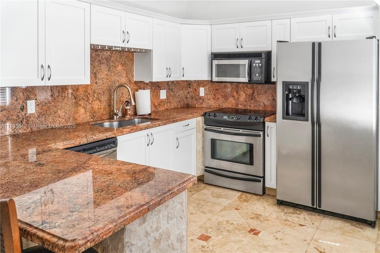21533 Sw 87th Ct #102 - Photo 6 of 13