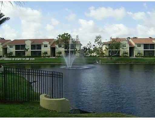 1225 Sw 46th Ave #204