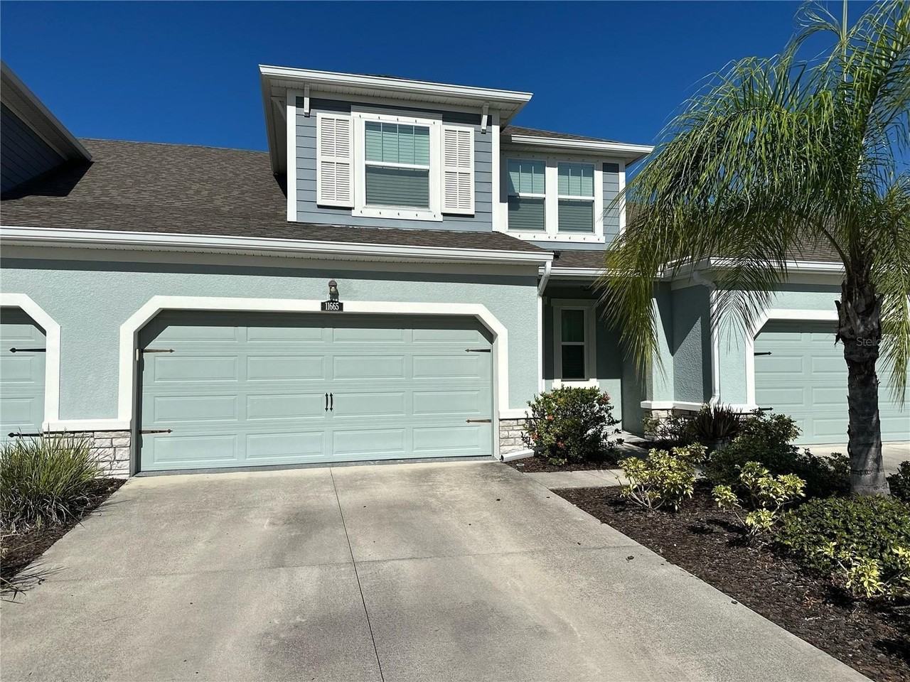 11665 Rolling Green Drive - Photo 2 of 46