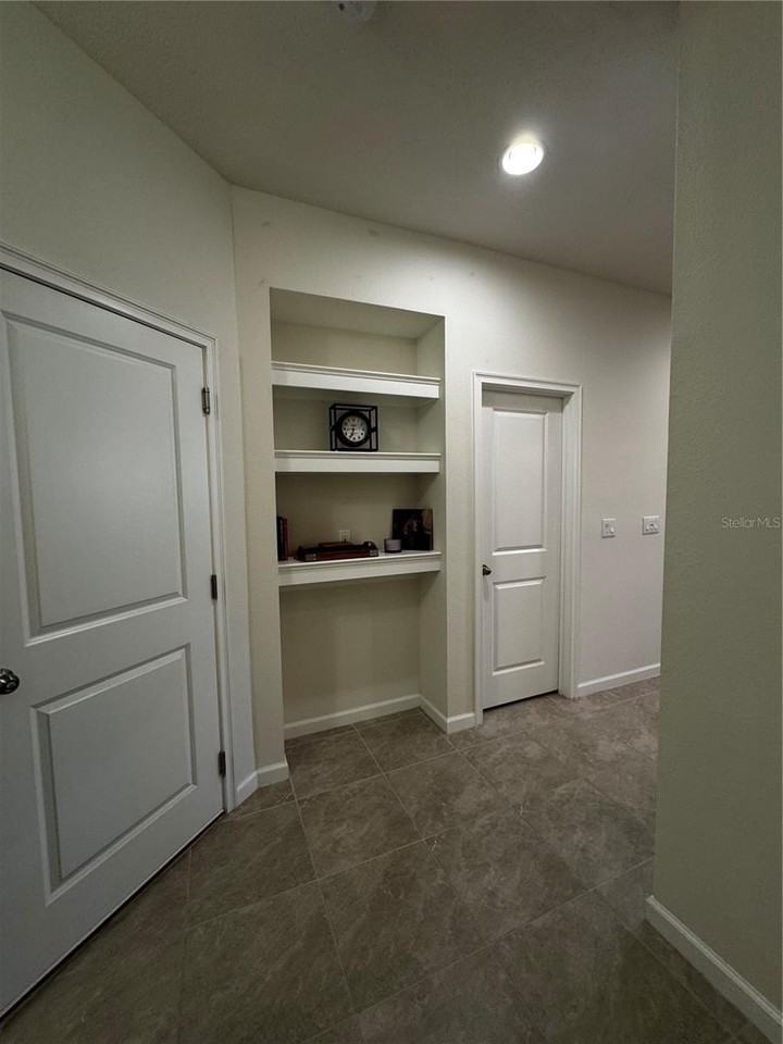 11665 Rolling Green Drive - Photo 7 of 46