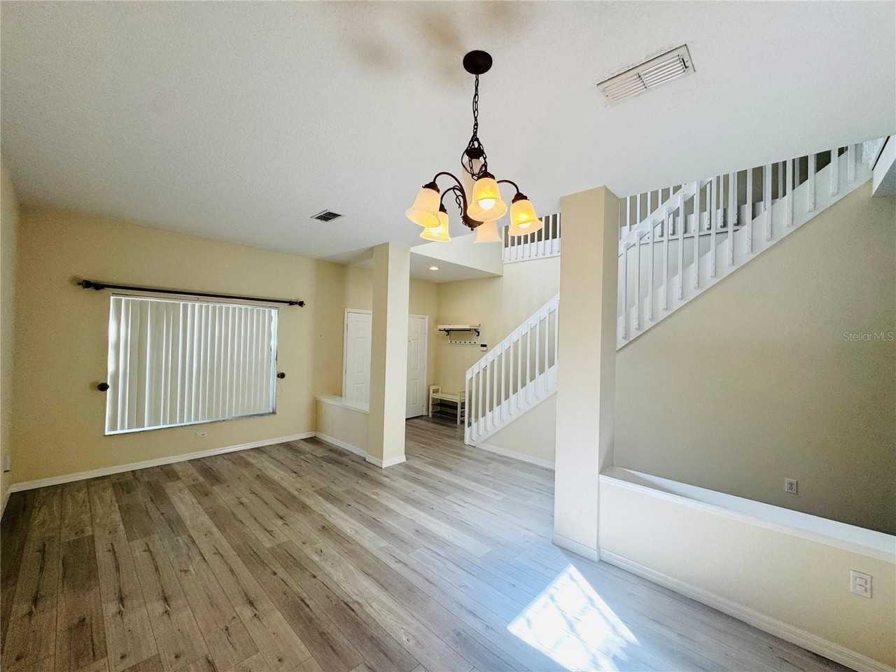 1218 Winding Willow Court - Photo 5 of 33