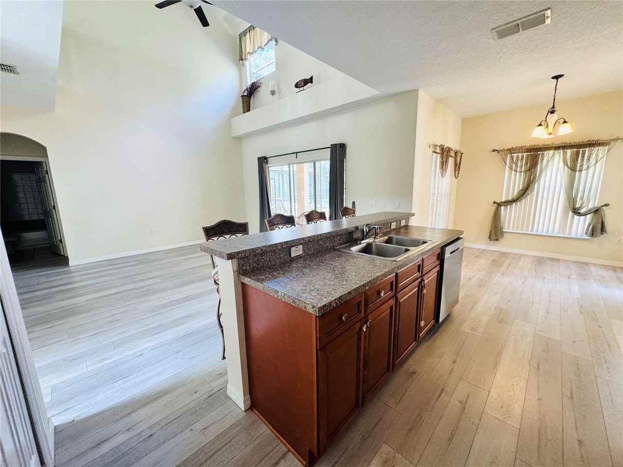 1218 Winding Willow Court - Photo 7 of 33