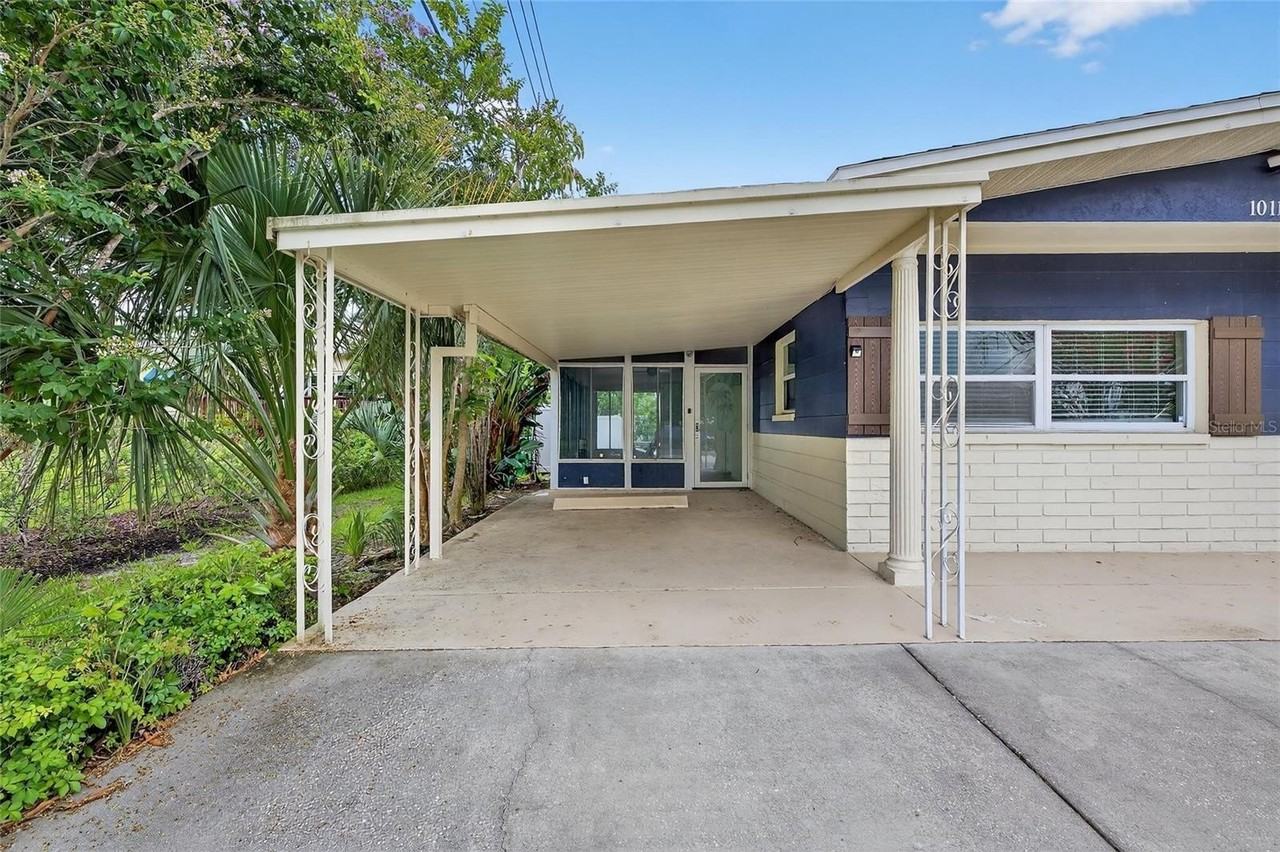 10112 66th Ave - Photo 4 of 50