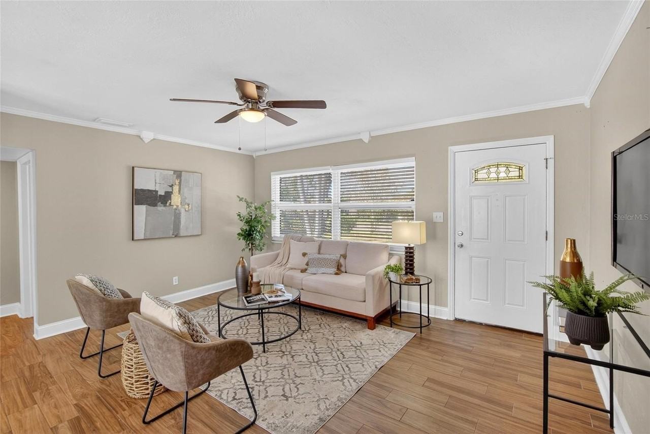 10112 66th Ave - Photo 7 of 50