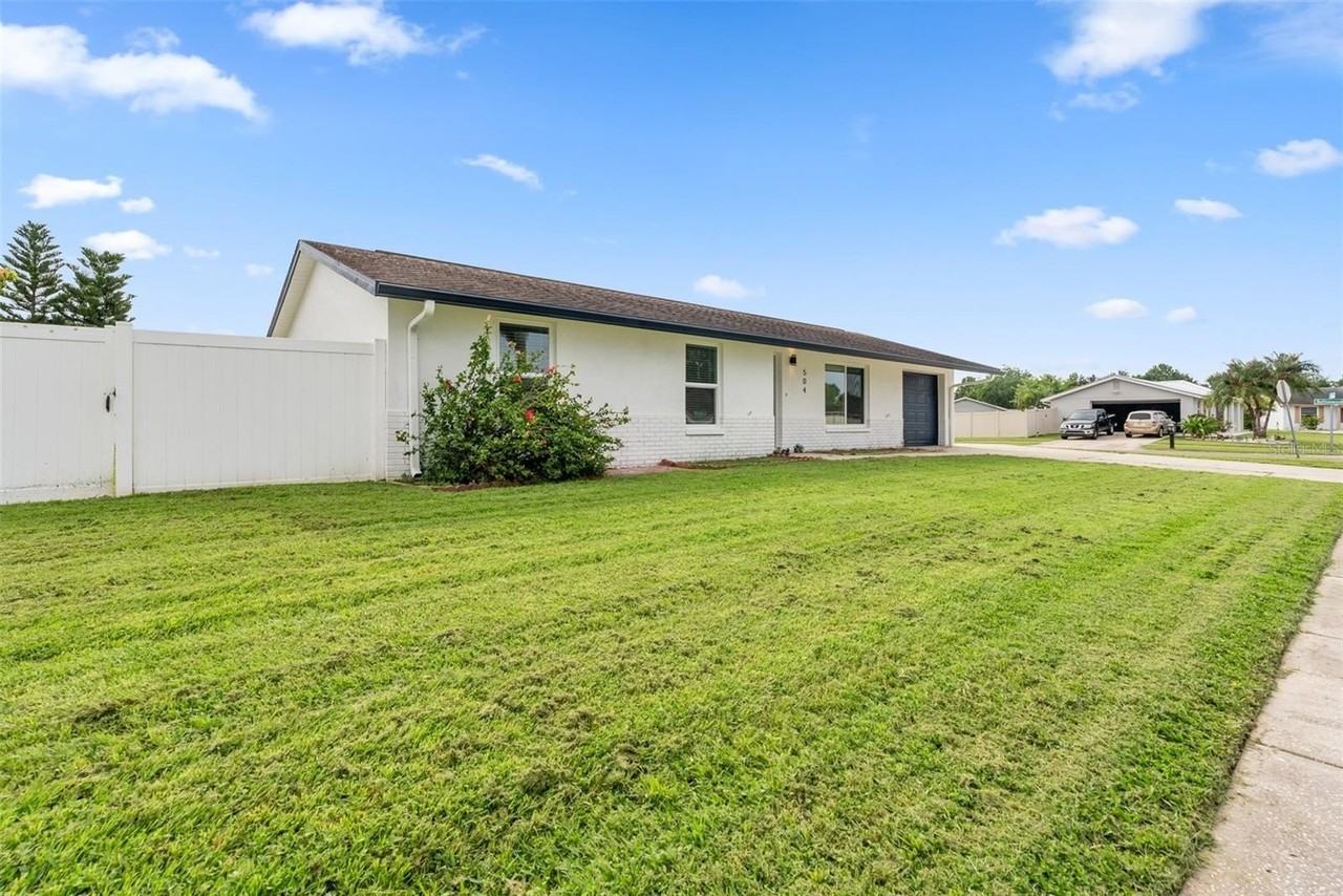 504 Red Mangrove Ln - Photo 4 of 45