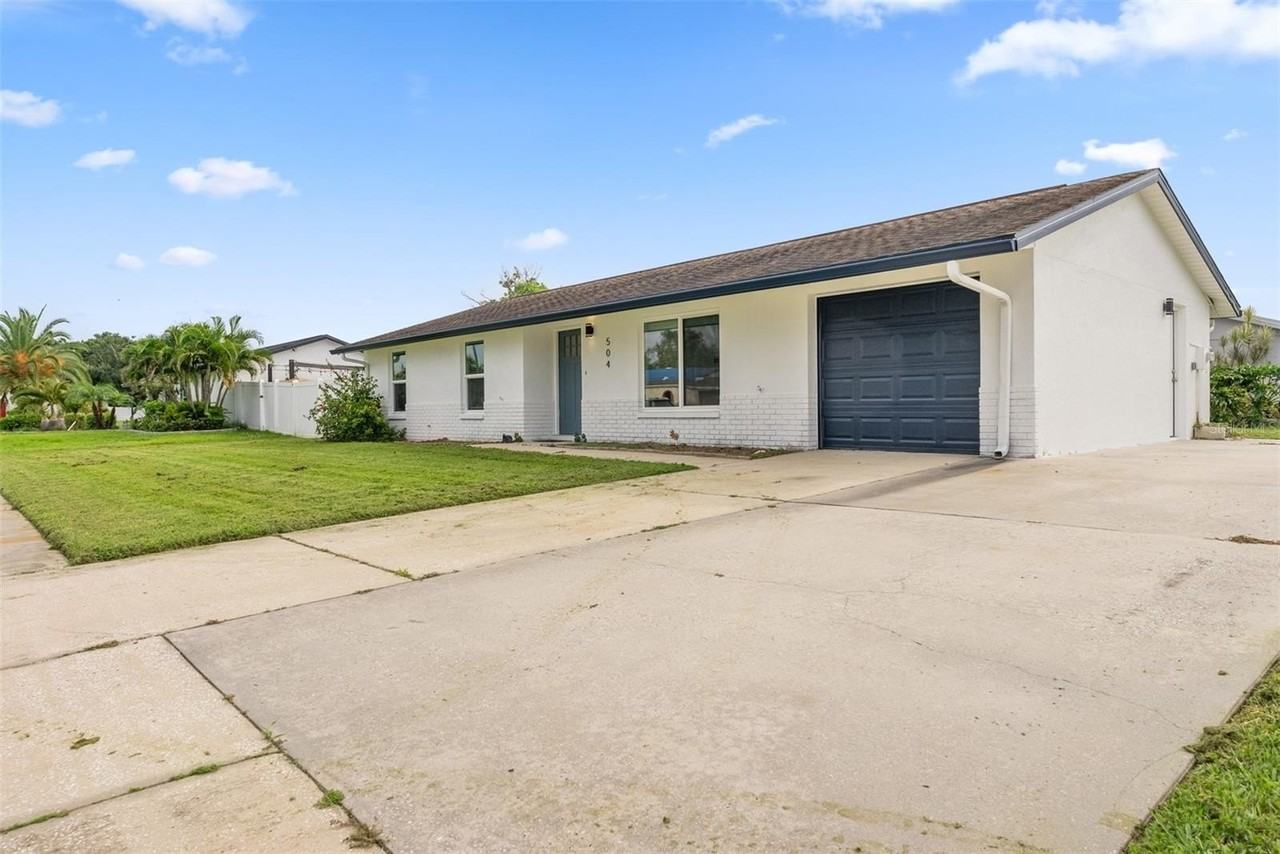 504 Red Mangrove Ln - Photo 5 of 45