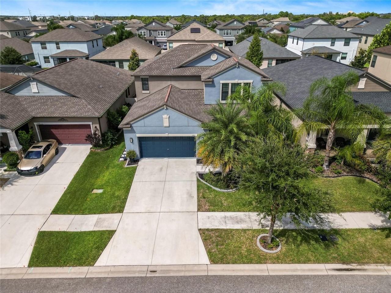 13917 Roseate Tern Ln - Photo 2 of 48