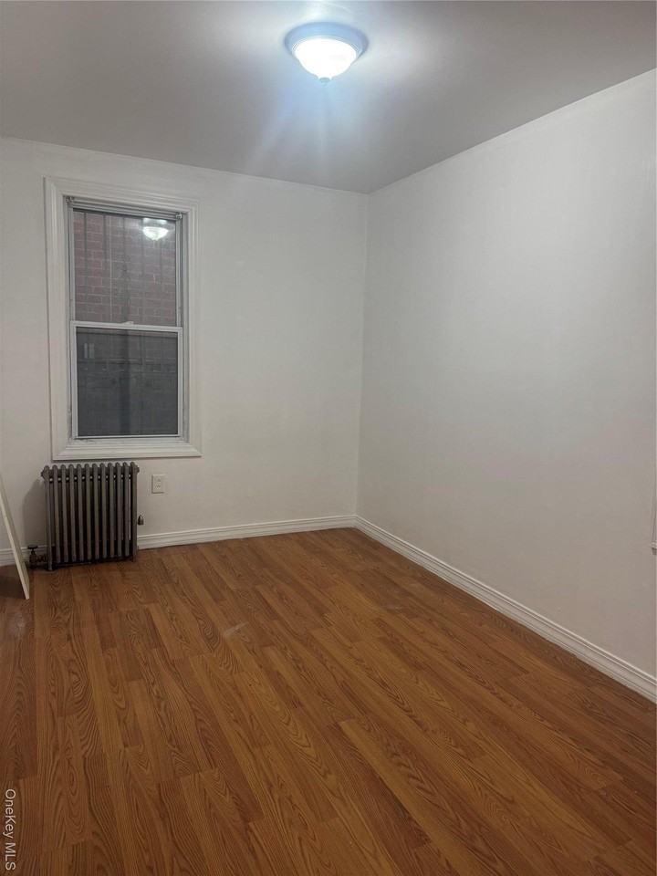 90 35 144th place #1st - Photo 5 of 8