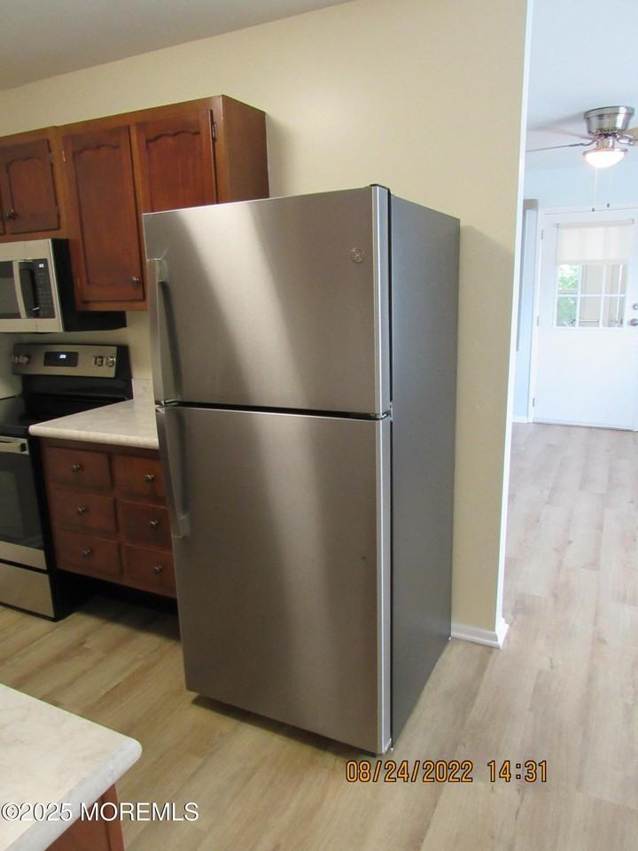 709A Plymouth Dr - Photo 3 of 7