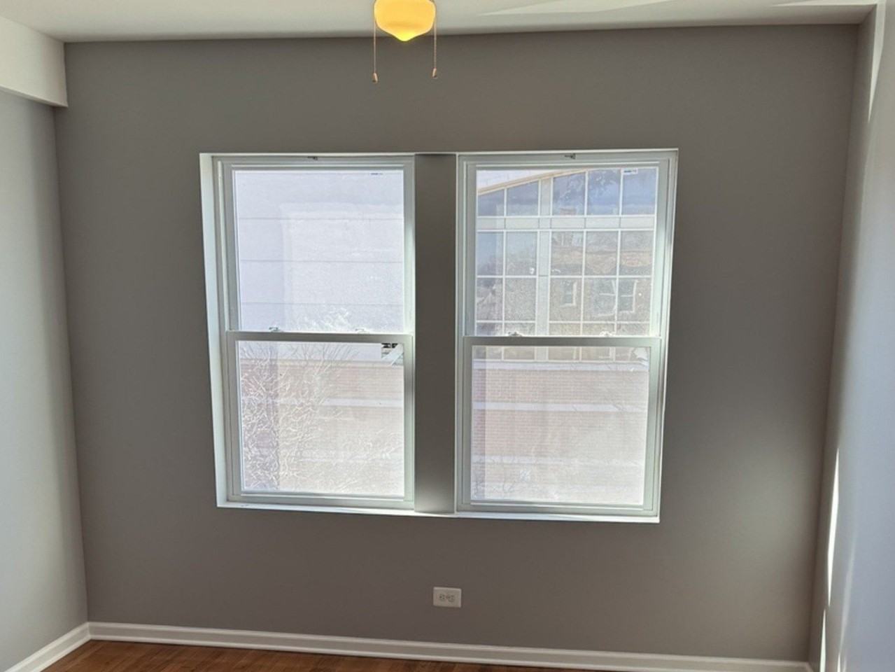 7645 S Cottage Grove Ave #6 - Photo 2 of 8