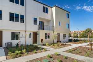 featured image of 5464 Seacliff Pl #25