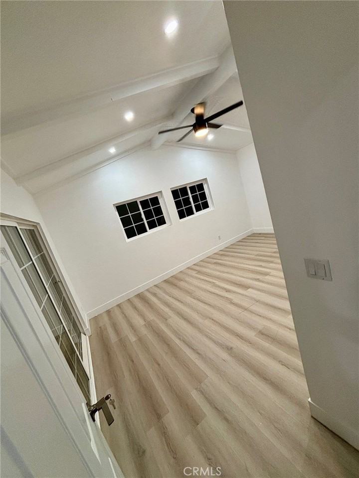 9501 Laramie Ave - Photo 6 of 12