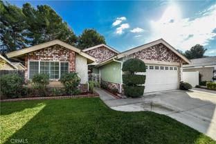 1728 W Phillips Dr - Photo 1 of 1