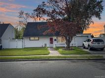 323 Martin Pl - Photo 1 of 1