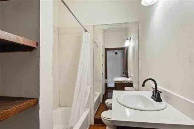 314 N Rampart St #E - Photo 6 of 9