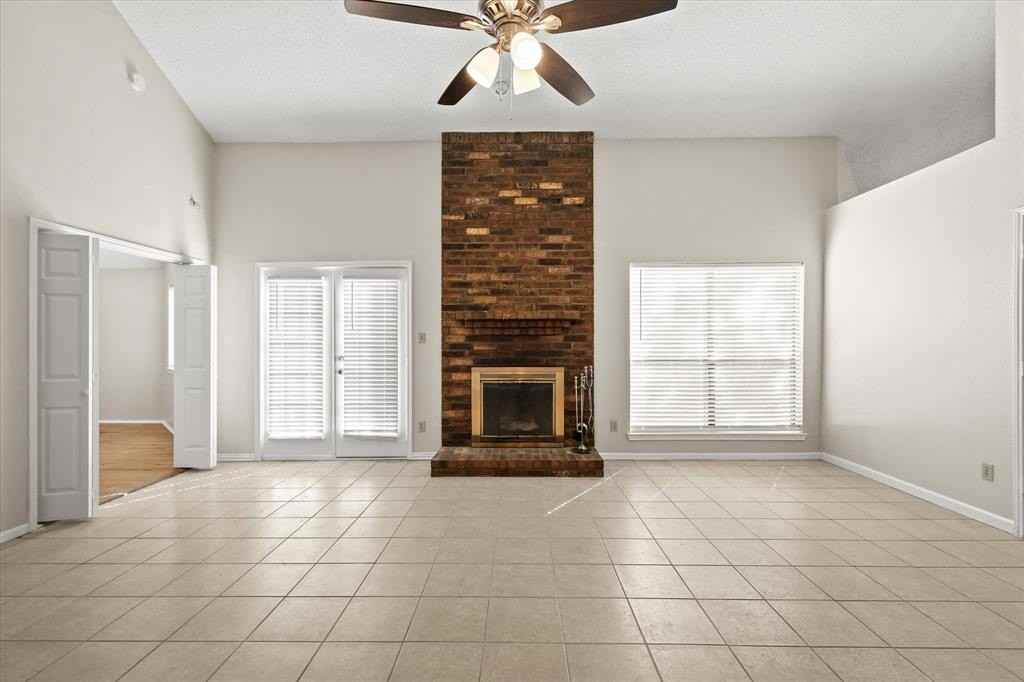 1113 Kit Ln - Photo 5 of 31