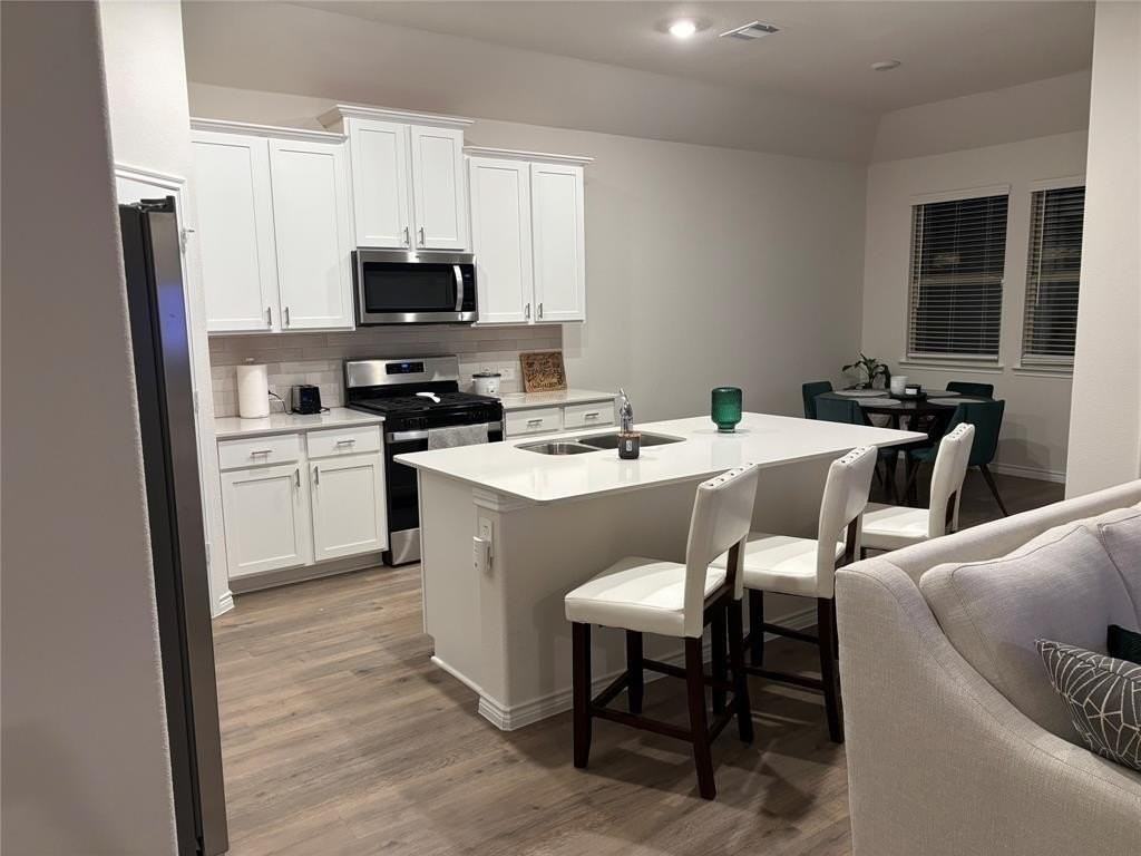 10512 Autumn Leaves Ln - Photo 4 of 9