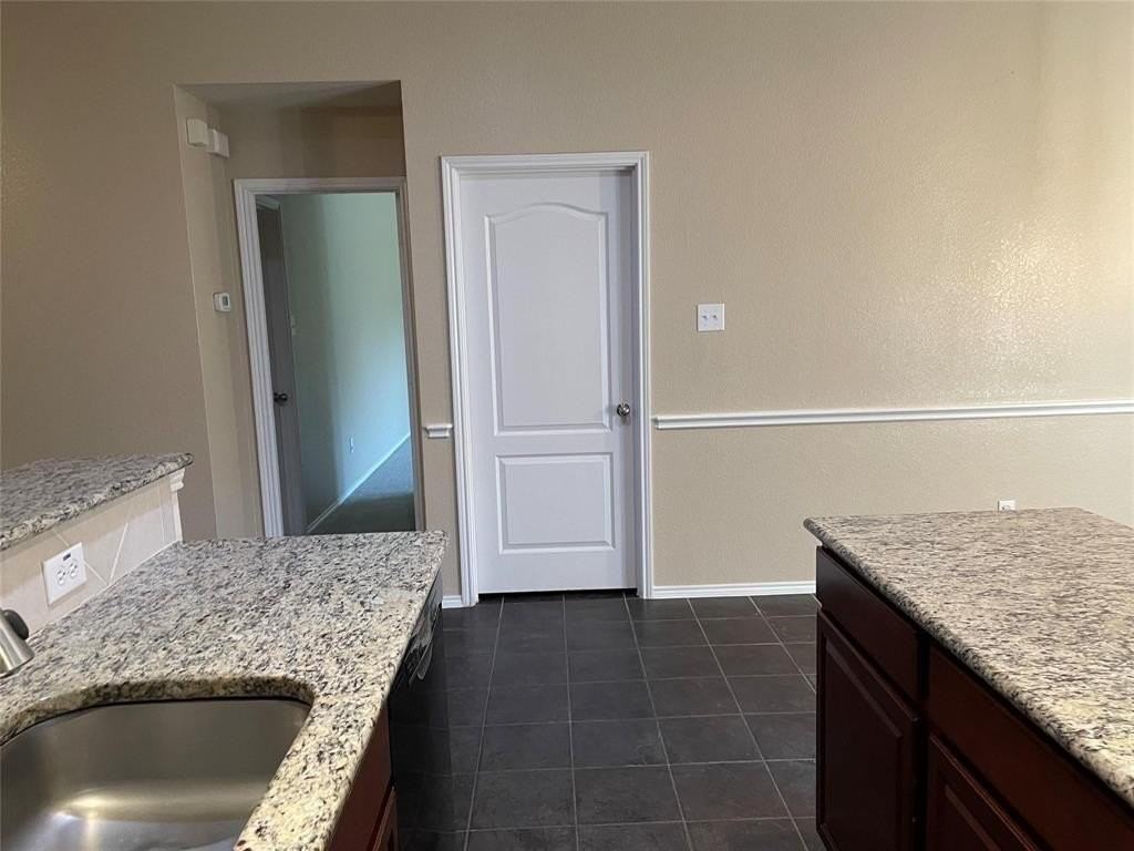 9320 Jerico Dr - Photo 7 of 24