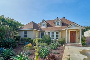 433 S Bundy Dr - Photo 1 of 1