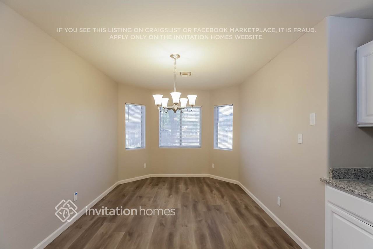 818 E Ardmore Rd - Photo 4 of 15