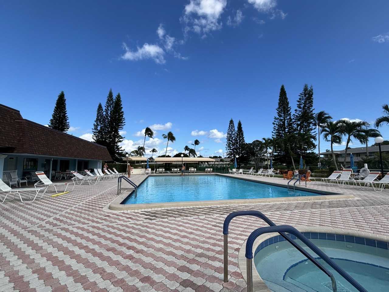 1120 Boxwood Dr #104 - Photo 2 of 16