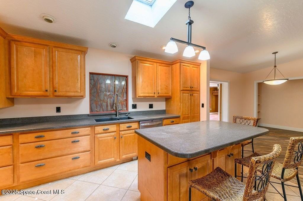 320 Pine Tree Dr - Photo 4 of 13