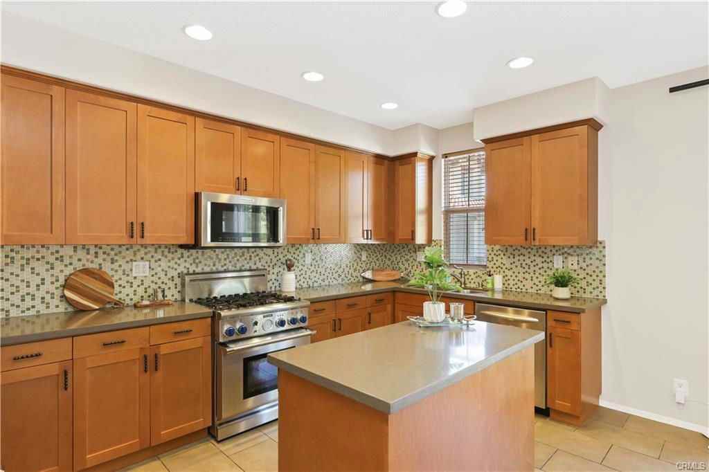 23 Crosspointe - Photo 4 of 8