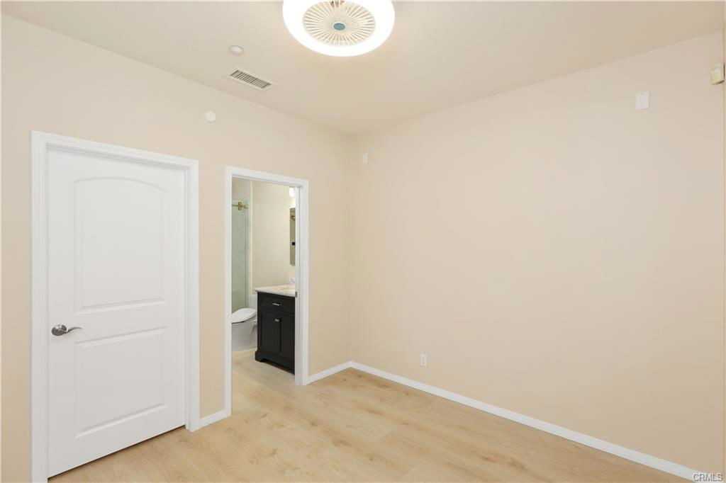 23 Crosspointe - Photo 5 of 8