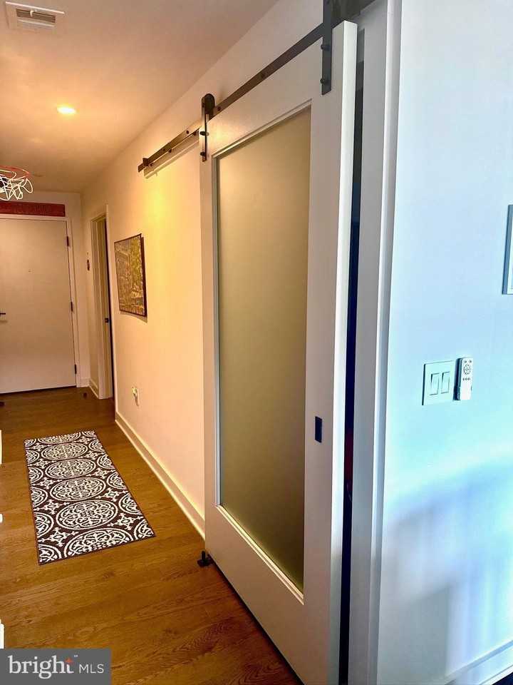 70 N St Se Apt 511 #511 - Photo 5 of 22