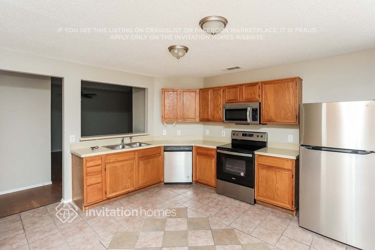 846 San Jacinto Dr - Photo 6 of 14